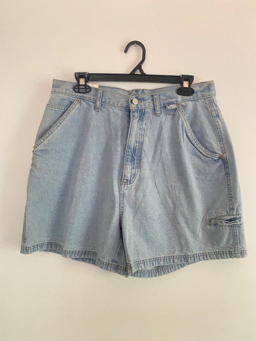 NWT Vintage Bill Blass Womens’s Denim Carpenter Mom Shorts Size 12
